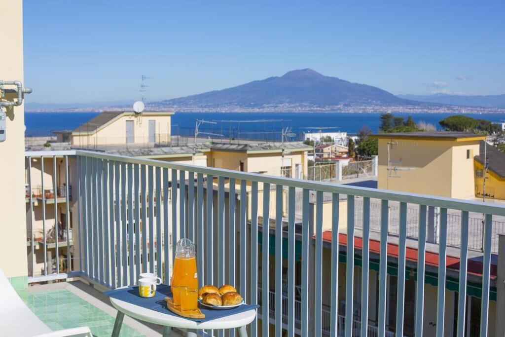 Apartamento Super Attico Vista Mare Con Piscina Península Sorrentina Exterior foto